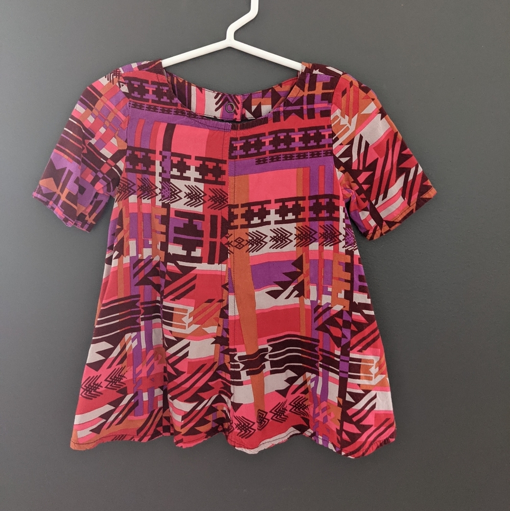 Old Navy light flowy patterned top